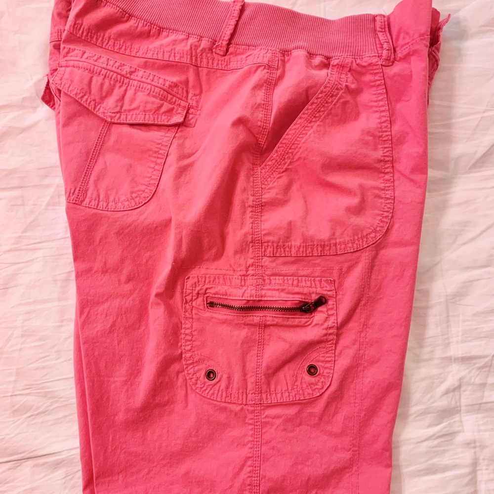 Women's Peach Bermudas - Picture 7 of 8